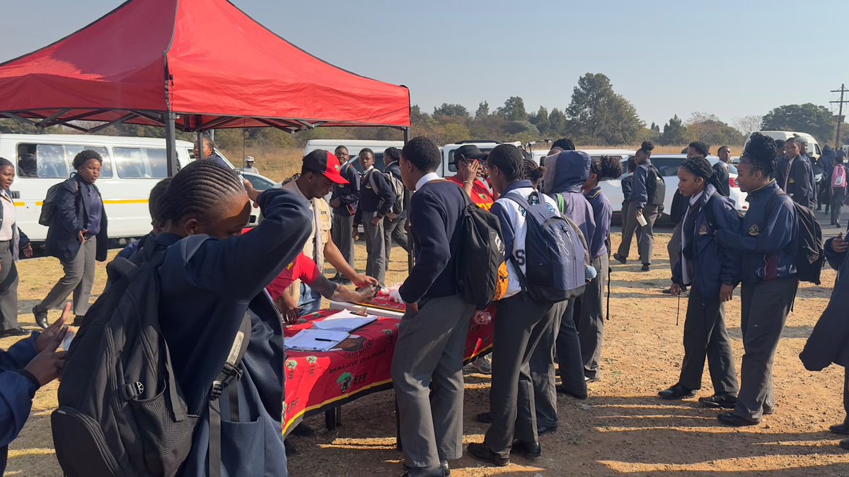 tthobela57's tweet photo. Touch it's move
#VoteEFF2026
#RegisterToVoteEFF
#EFFWAYAWAYA https://t.co/fsNsivlS6i