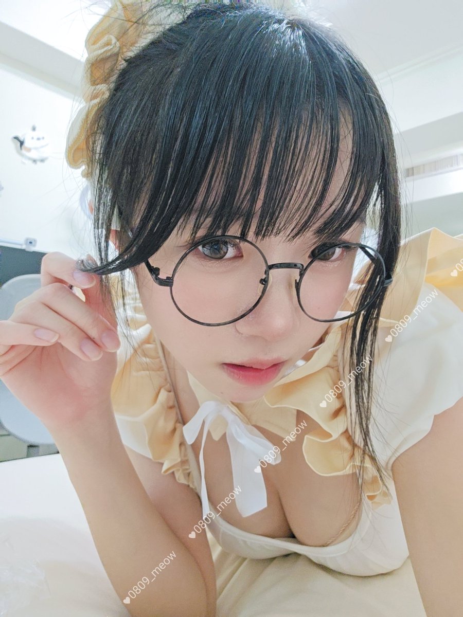 RamosHuang's tweet photo. 我係兔仔🐰
諗住喺後面加啲兔仔叫聲
上網一查先知原來兔仔冇聲帶㗎😂
#想被操 #高雄 https://t.co/HWN0Z2P5C1