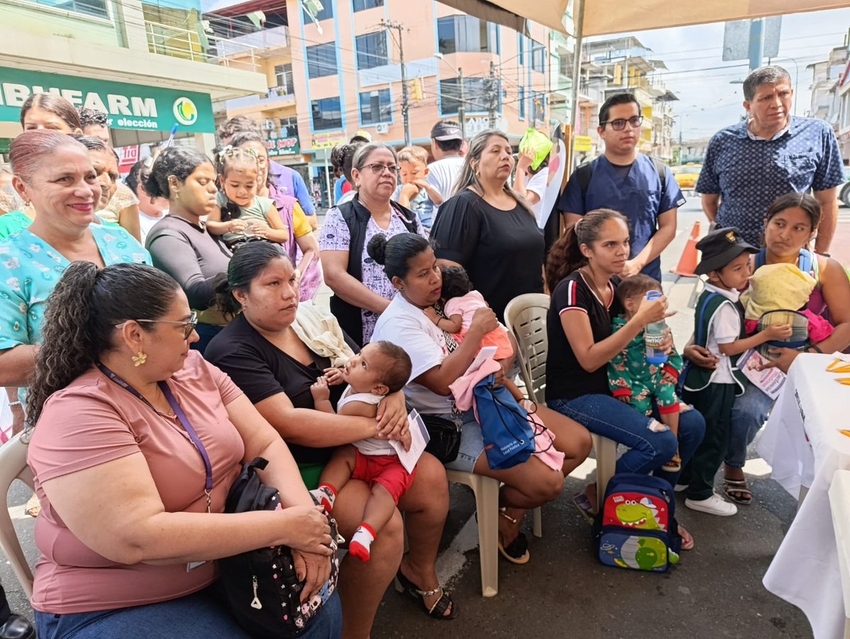 DPS_LosRios's tweet photo. #Ventanas | @Salud_Ec desarrolló una Feria Informativa por La Semana de la Lactancia Materna, promoviendo la leche materna como el mejor alimento para los niños desde el nacimiento,con actividades educativas y consejería se fortaleciendo los conocimientos a las familias 🤱 https://t.co/hVfARLcjfd