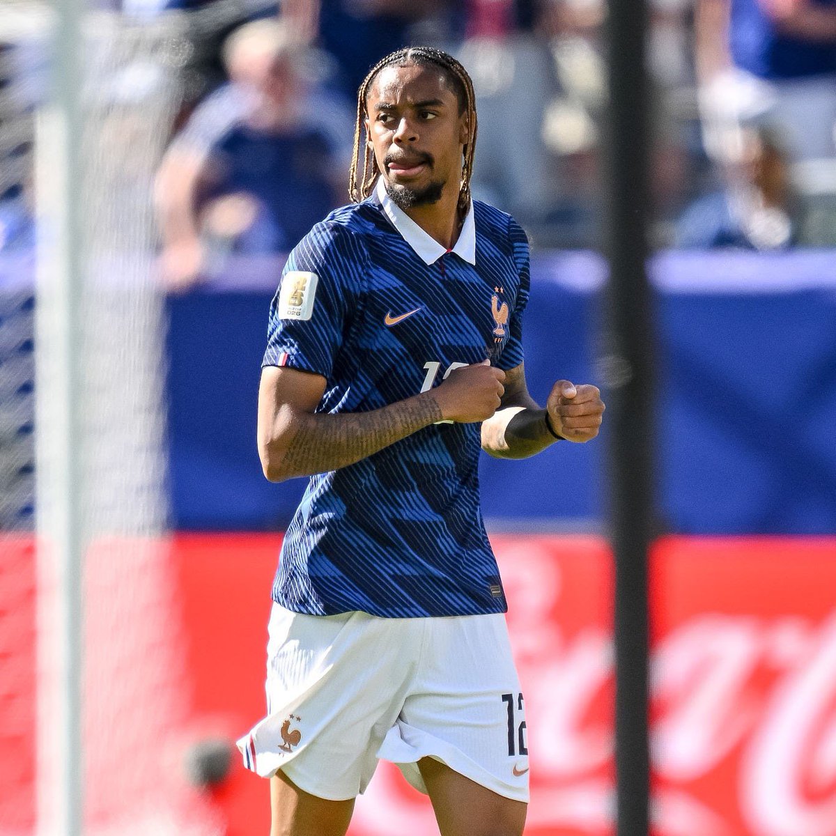 ActuFoot_'s tweet photo. 🚨 Après la déception Vinicius Junior 🇧🇷, Arsenal suit plusieurs noms au poste d’ailier gauche :

▫️ Nico WILLIAMS 🇪🇸
▫️ Ibrahim MBAYE 🇸🇳
▫️ Bradley BARCOLA 🇫🇷

Les Gunners n’ont pas non plus lâché la piste Julian Álvarez 🇦🇷… 👀❤️🤍

🗞️ @GraemeBailey https://t.co/fH82wiyYjh