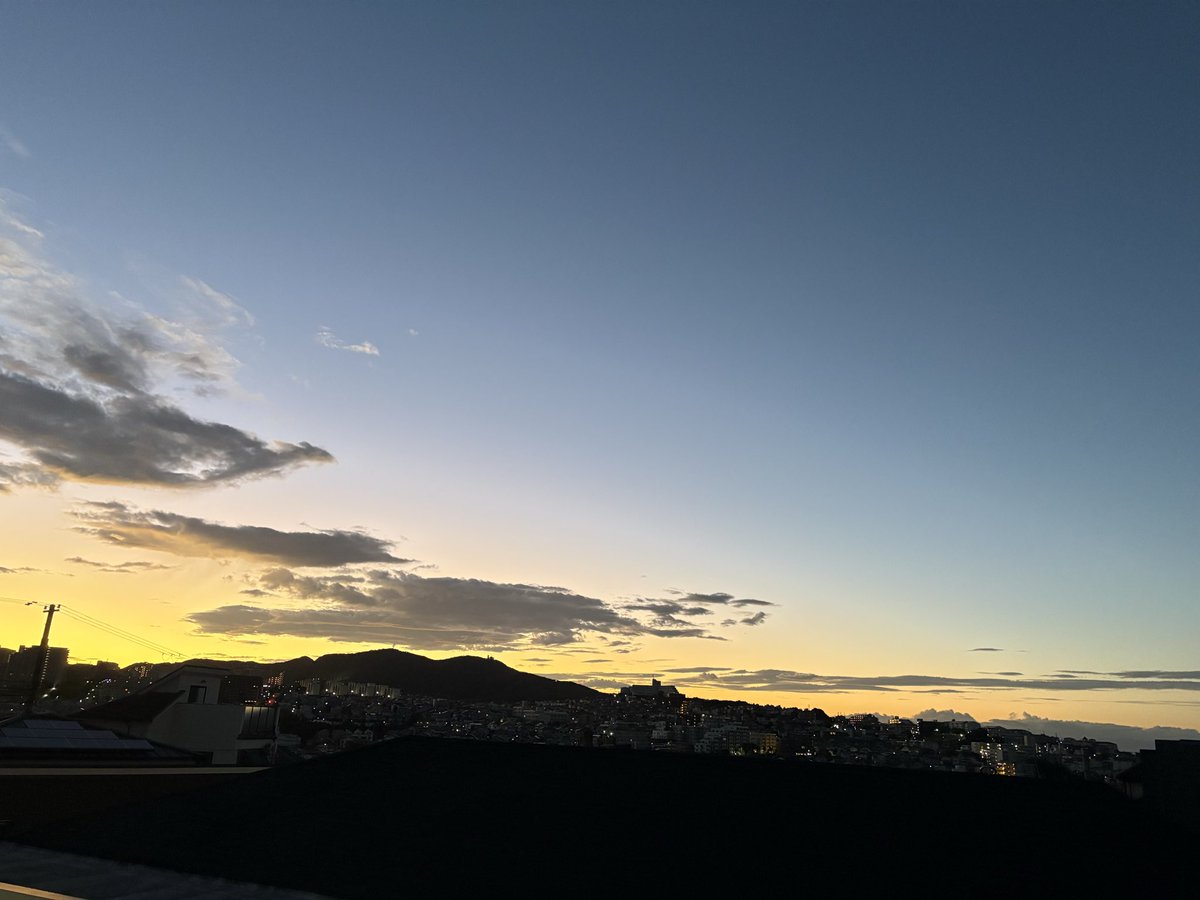 eternal_value's tweet photo. おはようございます。
今日もナイスな一日になるよう絶賛応援しております👍 https://t.co/tAgrtjrPBl