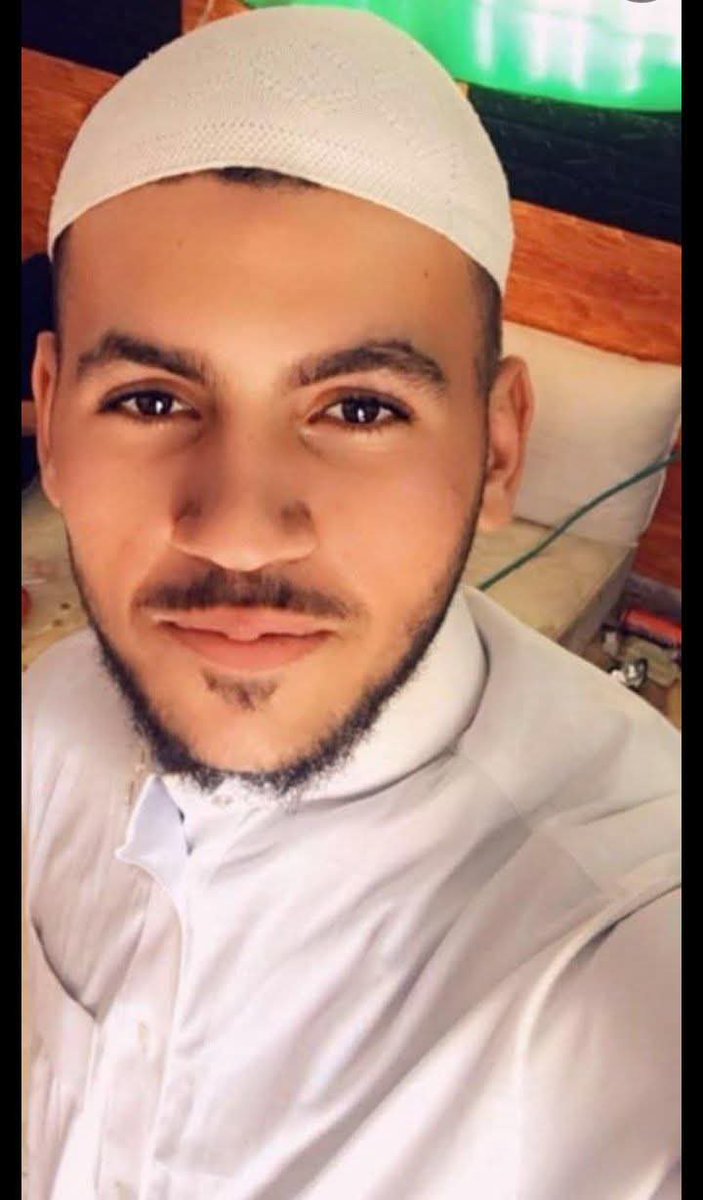 asranews's tweet photo. الاحتلال يفرج عن الأسير موسى حمزة العجوري بعد اعتقال دام 31شهر

 📍أفرج عنه من سجن عوفر https://t.co/8eaQMoaBP1