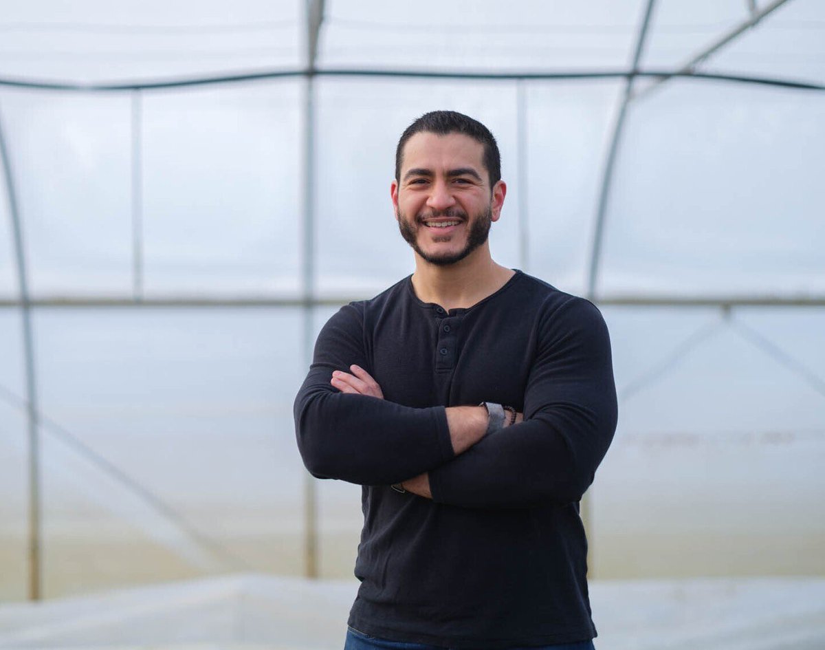 RyanShead's tweet photo. Elon Musk can never be President.

…but Dr. Abdul El-Sayed can! 

President El-Sayed does have a nice ring to it, don’t you think? 😎 https://t.co/RuzJDlNfwA