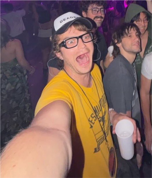 DJOLLANOV's tweet photo. forever my favourite genre of joe keery pictures like he just always has to be silly https://t.co/ToaKxpA5ex