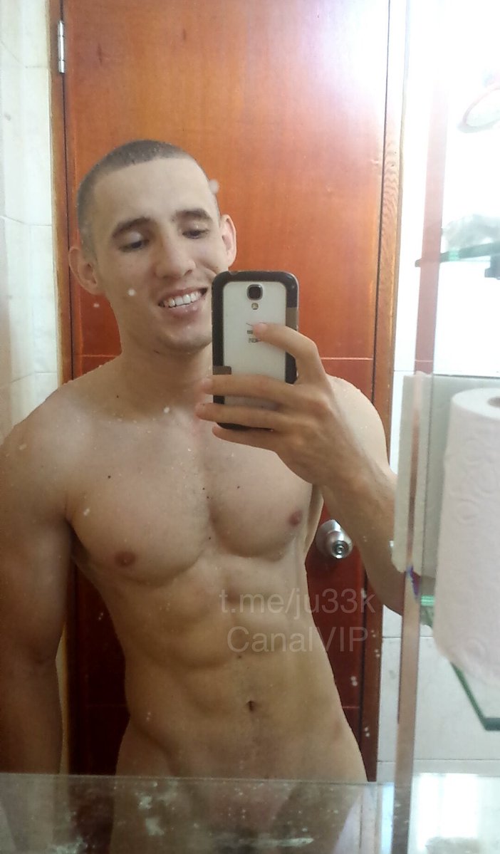 MachoBaits2027's tweet photo. Todo de éste macho full 💦🥵 y un montón de heteros ricos en 👇🏼 

🟣 https://t.co/yoqd92dyLp 🍆

🔵 https://t.co/NwzP2vGokh  Canal VIP 🔥 (Pago único, acceso de por vida)

#heteroengañado #heterosengañados #vergon #str8 https://t.co/210Jv1t9G1