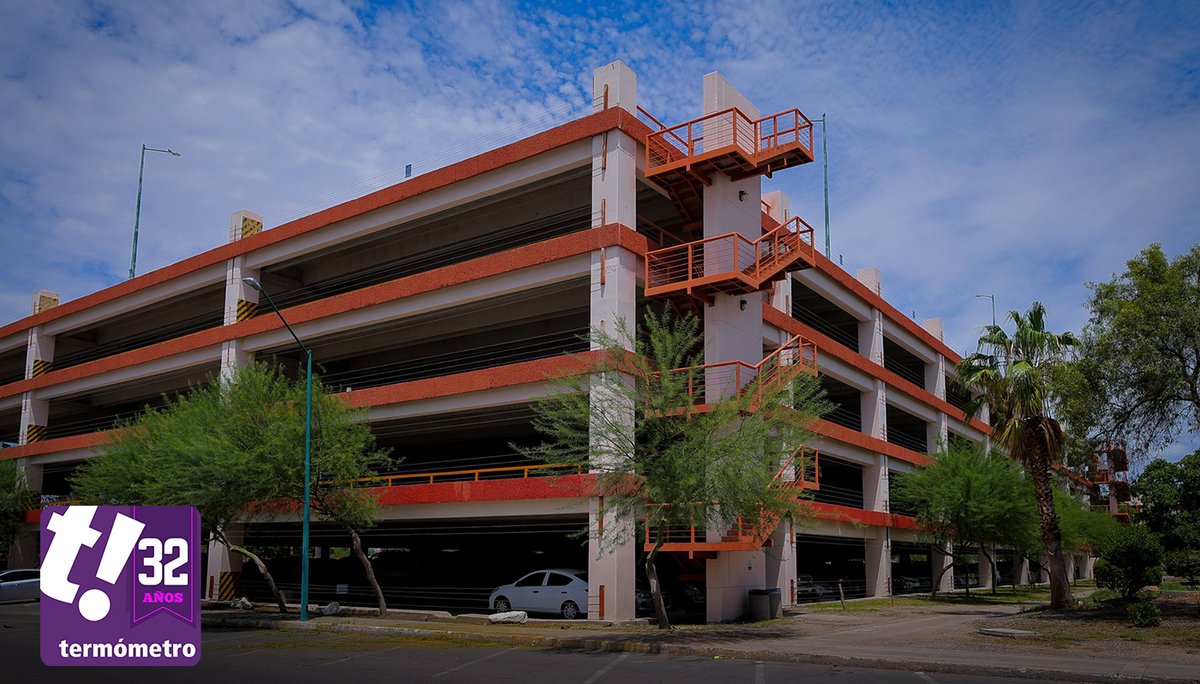 NoticiasTermo's tweet photo. 🚧 La Universidad de Sonora reforzó la seguridad del campus Hermosillo con nuevos barandales en el estacionamiento multinivel, salidas de emergencia y rehabilitación de vialidades, previo al regreso a clases del 10 de agosto. #Unison #Hermosillo #Sonora https://t.co/dS5I4kFBk9 https://t.co/HmdMUhoPuF