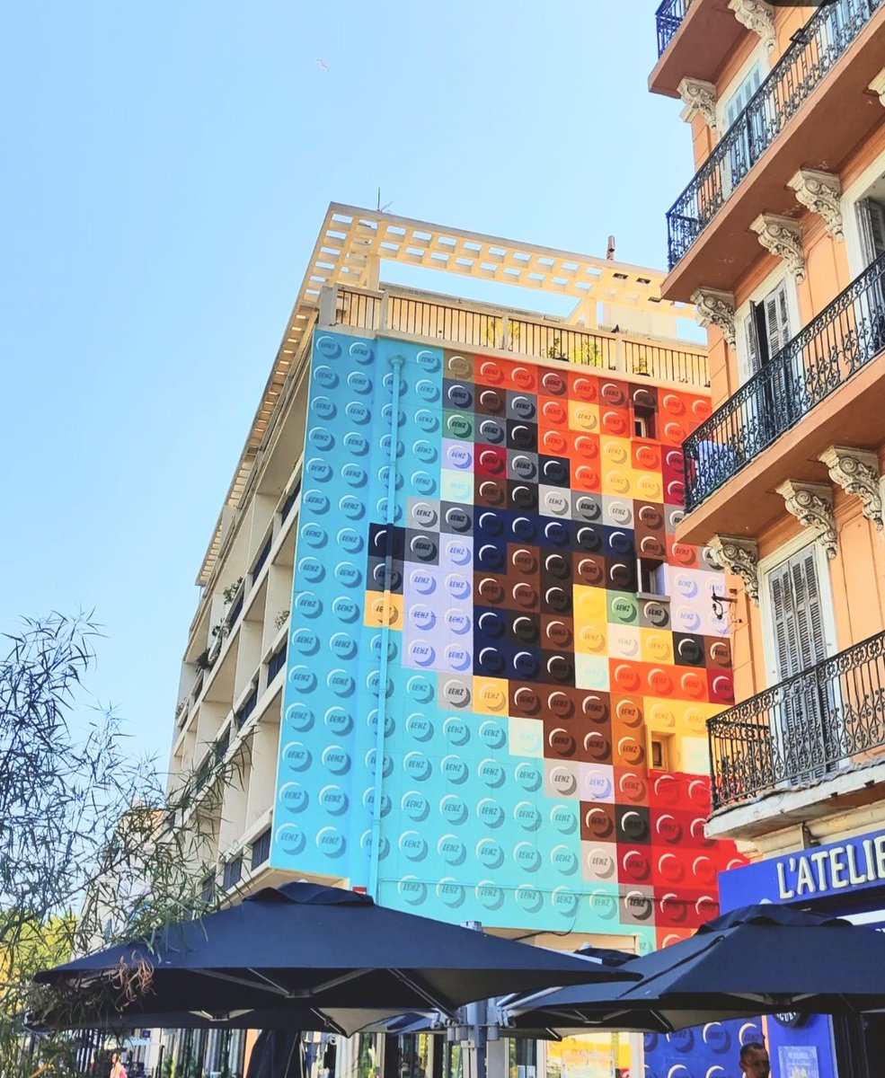 EtwTerp's tweet photo. Passion Lego ..
Streetart par l'artiste Lentz
Quai Fabre, La Seyne-sur-Mer,
27 mai 2026
#mathsartist #mathpics #maths #geometrie #laseynesurmer #opart #illusiondoptique #streetart #streetphoto
🔶 RV sur Instagram:
📸🖍️MATHS_ARTIST✏️🎨https://t.co/huEfGDmtXA… https://t.co/GRwblnqkRh