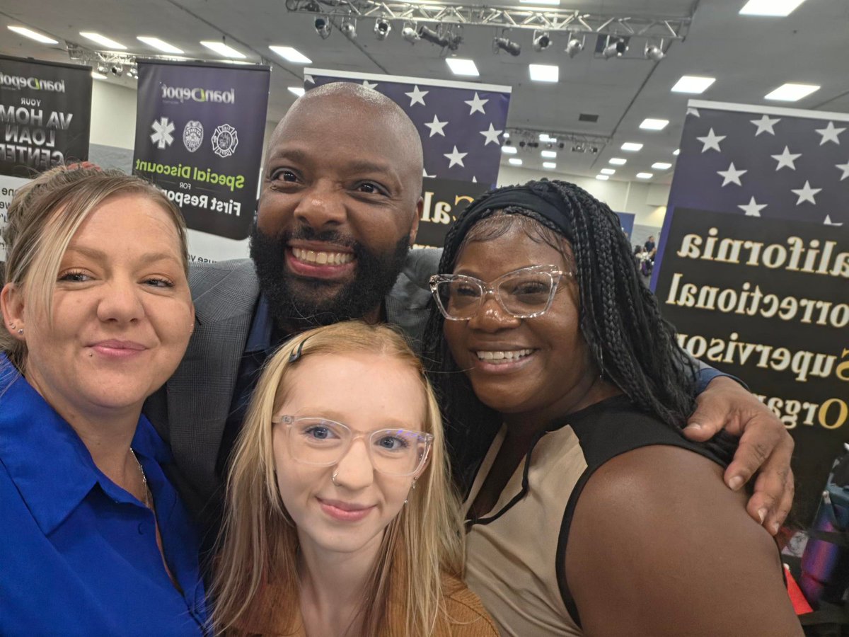 CCSOcorrections's tweet photo. CCSO was proud to be a Silver sponsor for the second annual CCWF Women’s Symposium in Fresno last week! We greeted attendees at our informational booth and hosted a table for participating members at this empowering and educational event.
#CCSOProud https://t.co/hiJxtGeC4e