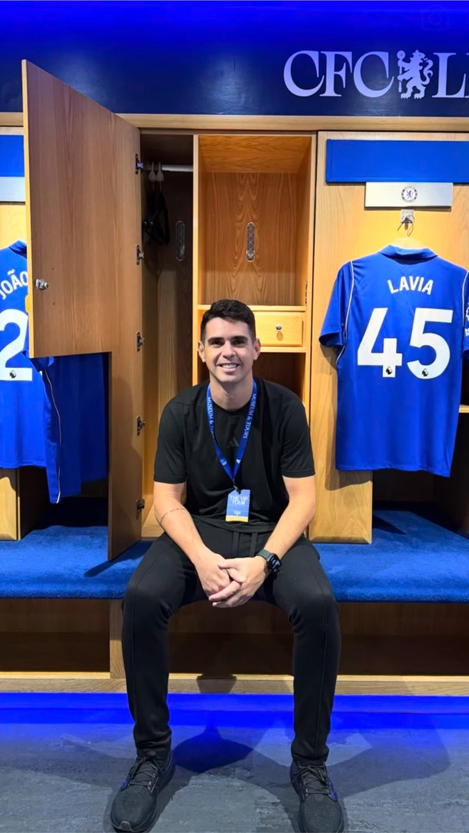 ChelseaInPhotos's tweet photo. Oscar back at the Bridge 💙 https://t.co/aL3pUlUaWZ