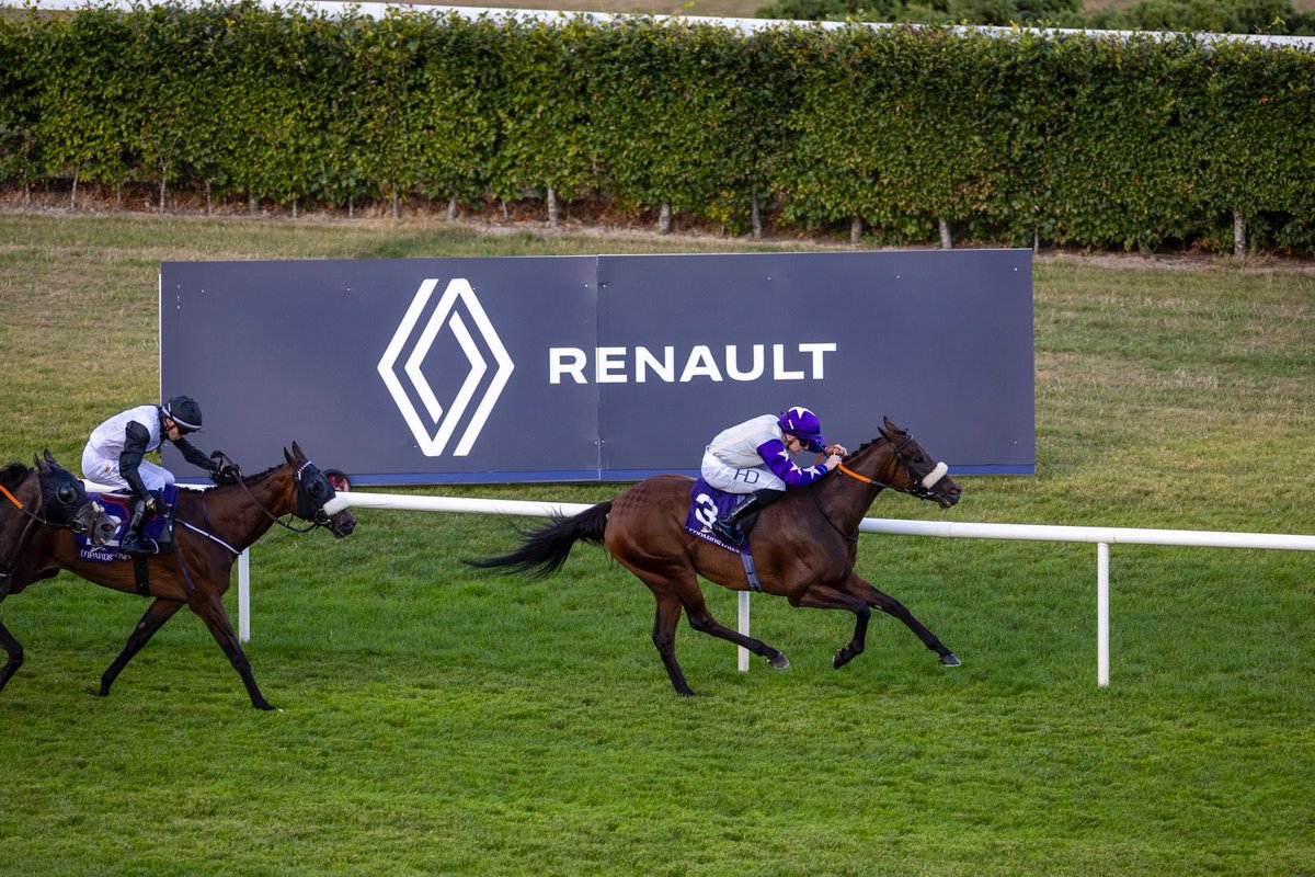 LeopardstownRC's tweet photo. Bella Colombia wins the Renault Ireland Handicap 🏇

A smart performance from the Willie McCreery-trained filly under Sam Coen. 👏

#leopardstownracecourse https://t.co/hknT8gCeQK