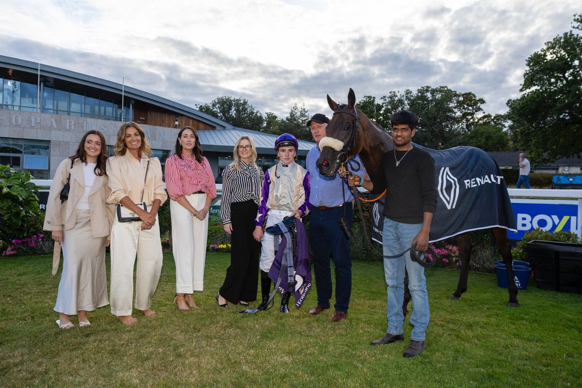 LeopardstownRC's tweet photo. Bella Colombia wins the Renault Ireland Handicap 🏇

A smart performance from the Willie McCreery-trained filly under Sam Coen. 👏

#leopardstownracecourse https://t.co/hknT8gCeQK
