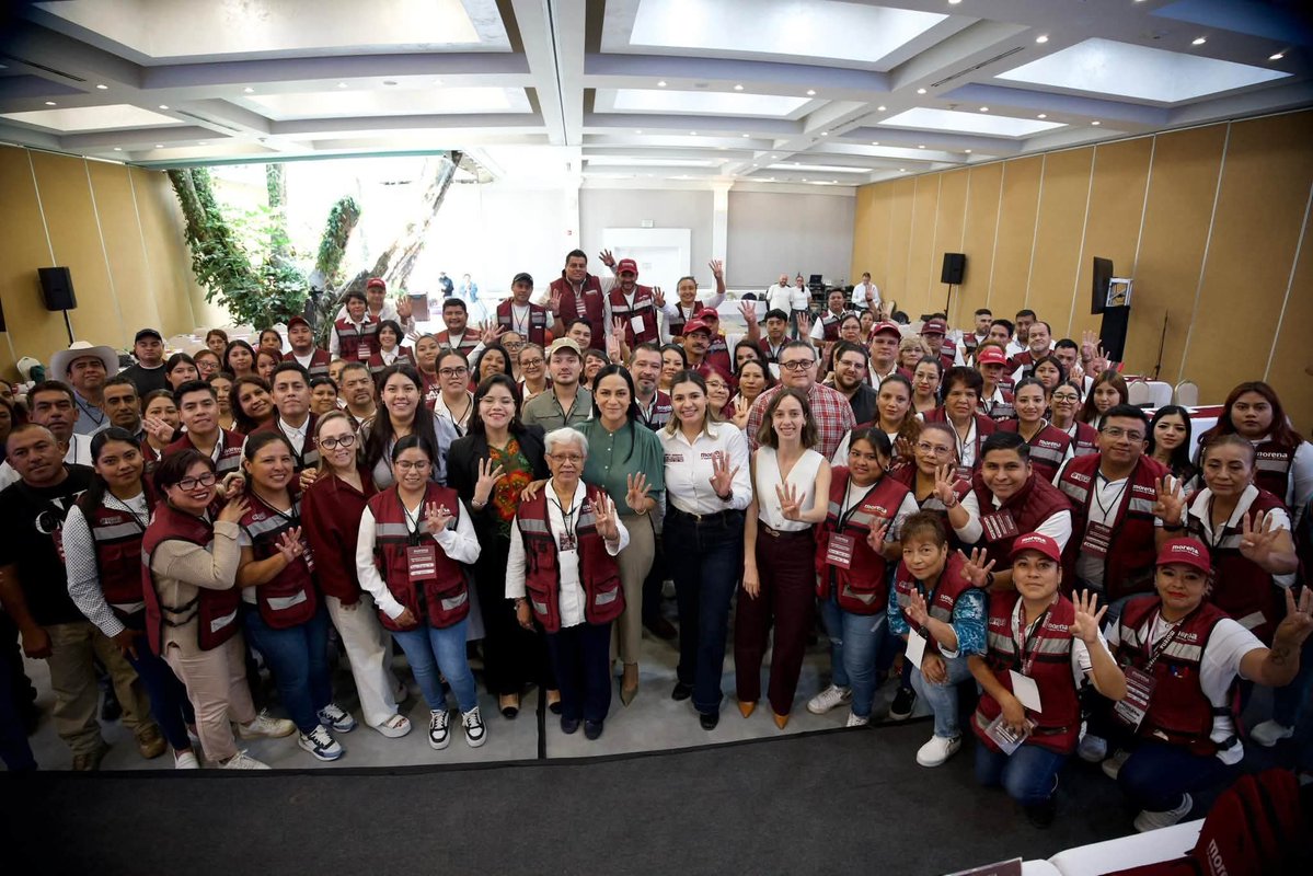 ManuelZavalaCAM's tweet photo. En #Morelos continuamos fortaleciendo la organización territorial de Morena Sí, porque una estructura sólida y comprometida es fundamental para seguir defendiendo la Transformación.

#UnidadyTransformación. 🇲🇽
#OrganizaciónesTransformación
#HumanismoMexicano https://t.co/6L7n2dbFuA