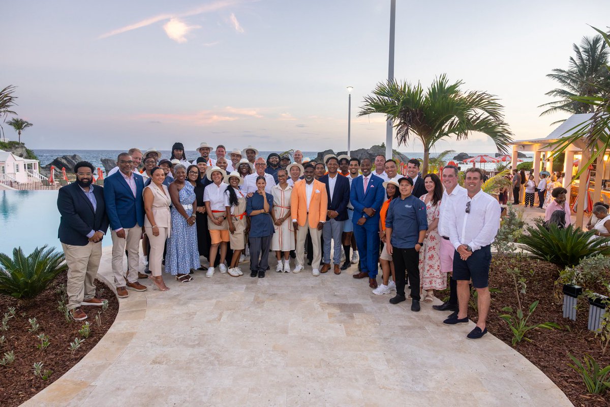 BdaGovernment's tweet photo. The Government of Bermuda welcomed the official opening of the newly redeveloped Palmetto Beach Club—the first completed guest experience within the wider redevelopment of the iconic resort.

The opening marks continued progress towards the full reopening of the Fairmont Southampton, supporting jobs for Bermudians, strengthening tourism and enhancing Bermuda’s visitor offering.

Learn more: https://t.co/KvnMXJLBeH