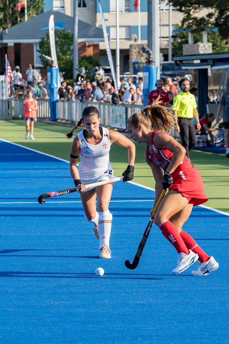 rfe_hockey's tweet photo. Primeros dos partidos en Santander ๐
๐๐ฆ๐ฃ 2-1 ๐จ๐ฆ๐
๐๐ฆ๐ฃ 0-1 ๐จ๐ฆ๐
Maรฑana, รบltimo partido a las 12.00 h ๐ช
#RedSticks https://t.co/1rSUWntJoe