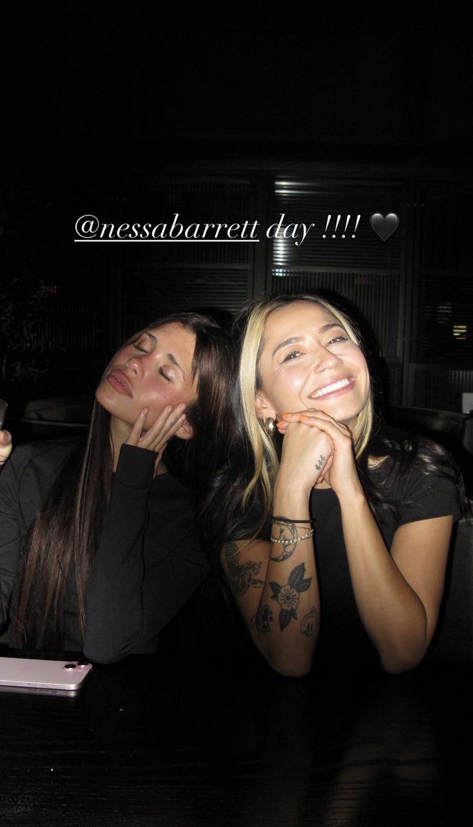 nbarrettARG's tweet photo. 🧛🏻‍♀️ Nessa Barrett en el Instagram de Bree Shepherd https://t.co/jpspGKaPJE