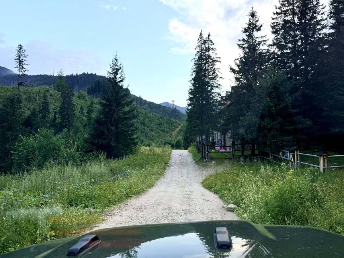 RobertRostek's tweet photo. Beauty of Poland 🇵🇱
جمال بولندا 

The one and only @MiastoZakopane ⛰️🇵🇱

#EnHotel with @MichelinGuide 2025 🔑🔑
Restaurant #Stara_Papiernia 
 with thanks to Jacek Smaga and his team 

Małopolska Organizacja Turystyczna https://t.co/Um3daOZP5q
