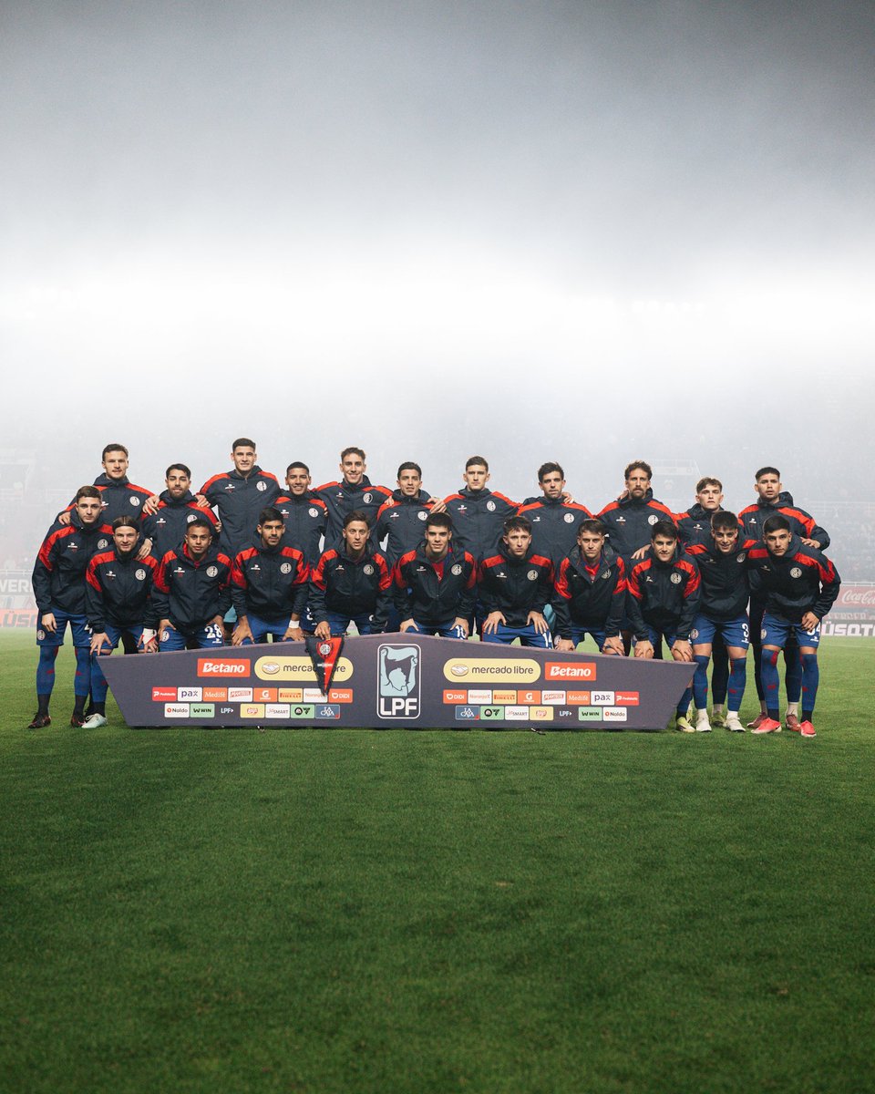 Caslamaro_'s tweet photo. ¿COMO SALDRIA UN PARTIDO ENTRE EL SAN LORENZO ACTUAL CONTRA EL MEJOR EQUIPO DE SAN LORENZO EN CADA DECADA, SEGUN CADA INTELIGENCIA ARTIFICIAL? [ABRO HILO]

Seguime y RT la publicación si te gusto. https://t.co/LEaMjRPXnJ
