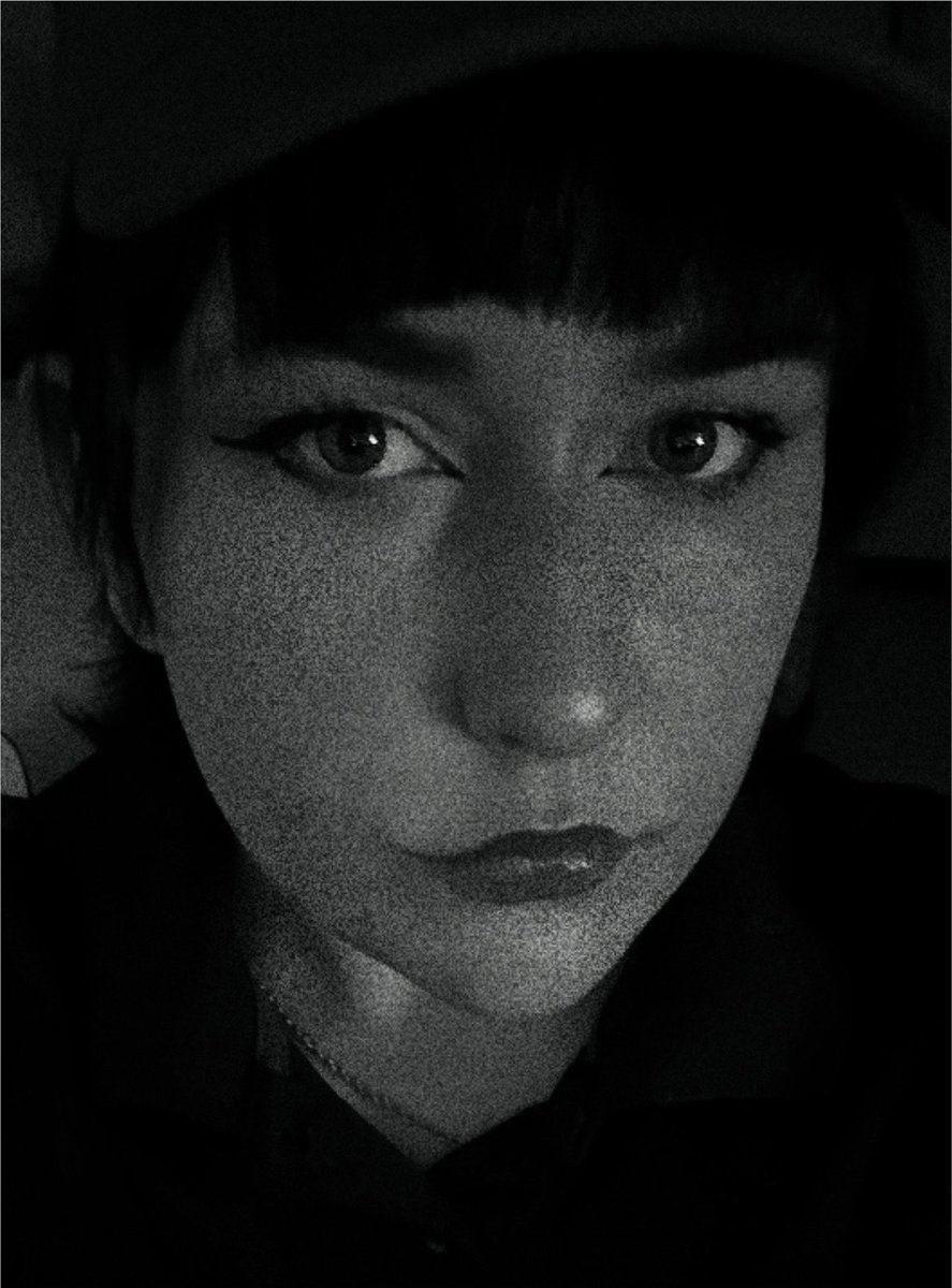 N3GATIV333's tweet photo. Bangs r backkkkk https://t.co/lDmqsnnzru