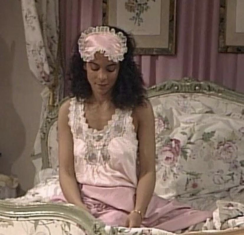 polkaditto's tweet photo. i love hyperfeminine sitcom girlies ♡ especially whitley gilbert ౨ৎ . ݁₊ ⊹ https://t.co/tWaa0RkxdZ