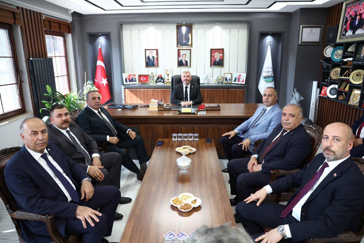 dalyan_abdullah's tweet photo. Osmancık Belediyemiz tarafından yapımı tamamlanarak hemşehrilerimizin hizmetine sunulan Kapalı Yüzme Havuzu ve Spor Tesisinin açılış programı; Milliyetçi Hareket Partisi Genel Sekreter Yardımcımız ve Çorum Milletvekilimiz Sayın Vahit Kayrıcı, MHP Çorum İl Başkanımız Sayın Mehmet İhsan Çıplak, Alaca, Dodurga, Osmancık ve Sungurlu Belediye Başkanlarımız, Ülkü Ocakları ilçe Başkanlarımız, Mhp İlçe Başkanlarımız, İl Genel Meclisi Üyelerimiz, Belediye Başkan Yardımcılarımız, Belediye Meclisi Üyelerimiz, Türkiye Kamu-Sen'e bağlı şube başkanları ve il temsilcileri, il ve ilçe yönetim kurulu üyelerimiz, ilçe protokolü ve kıymetli hemşehrilerimizin yoğun katılımıyla gerçekleştirildi.

Gençlerimizin sporla buluşmasına, çocuklarımızın sağlıklı nesiller olarak yetişmesine ve hemşehrilerimizin sosyal hayatına önemli katkılar sunacak bu değerli yatırım, Üretken Belediyecilik anlayışının güçlü bir nişanesi olarak Osmancık'a kazandırılmıştır.