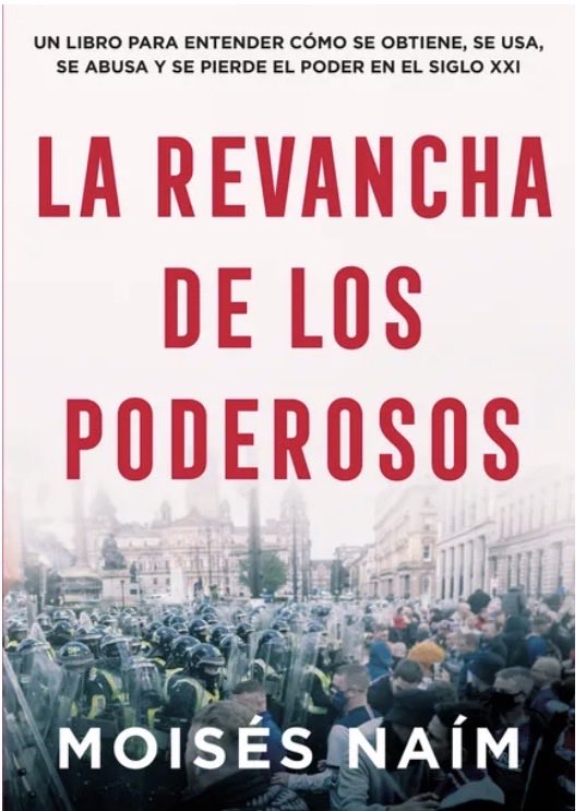 MarcoLavagna's tweet photo. Los nuevos autoritarismos se sostienen en tres pilares, explica Moisés Naím: populismo, polarización y posverdad. 
La polarización necesita un lenguaje cada vez más agresivo para sostenerse: si el otro es “el enemigo”, el insulto se vuelve herramienta política.
Los insultos no son espontaneidad, son estrategia. Degradan el debate a un choque de bandos, donde importa más destruir al rival que confrontar ideas. 
Así, la posverdad avanza.
Recuperar las formas no es una cuestión de modales. Es una forma de resistir a esa lógica. Y tiene un efecto concreto: sin agravios, se puede discrepar sin destruir lo construido por el que pensó distinto. Así se evitan los péndulos que arrasan cada política pública con cada cambio de gobierno, y se abre lugar a un pensamiento estratégico de largo plazo, que trasciende una gestión.
Lean  “La revancha de los poderosos”, de Naím: explica con claridad cómo populismo, polarización y posverdad se combinan para debilitar la democracia. El libro ya tiene algunos años, pero está bueno tenerlo presente.