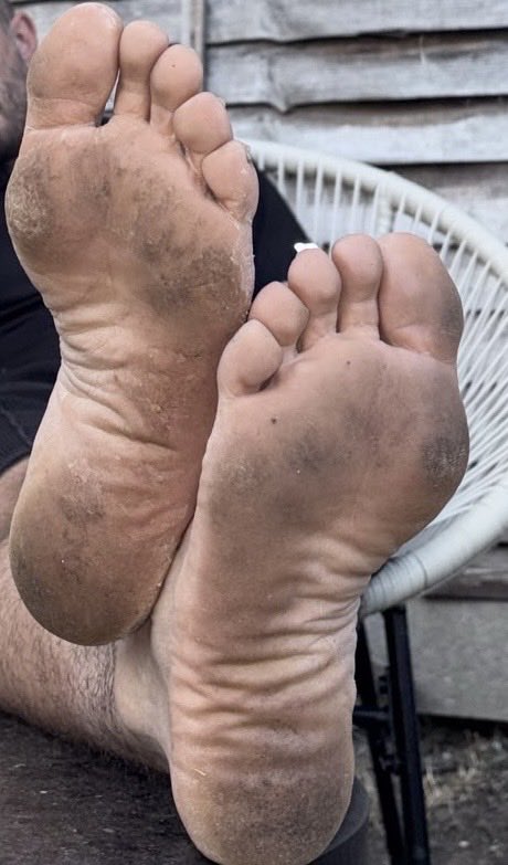 Masterdanski's tweet photo. Av that u f@gs 

Open ur wallet and get in my DMs u loser’s 

#findom
#master
#feetworshi̇p https://t.co/KbA5AZpZ7w