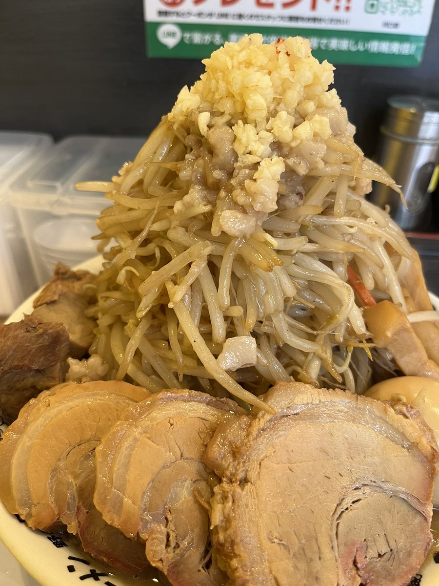 not_equal_0820's tweet photo. 私が食べてて食べ切れるか不安だった二郎系2選 https://t.co/VmsARlnnvr