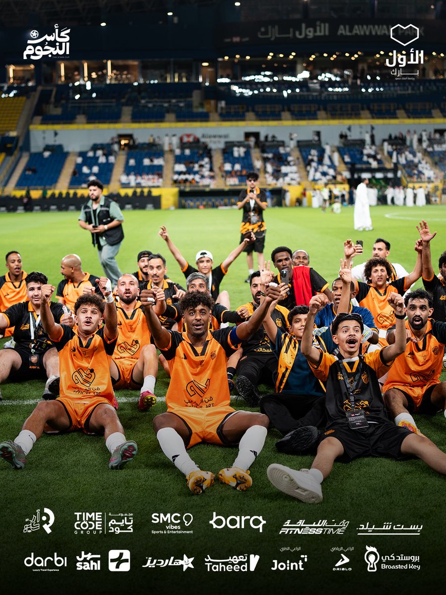 VictoryArena_sa's tweet photo. ثلاثية تحسمها! ⚽️🔥
فريق مودي الأسمر ينتصر على فريق ذات قاي 3-0 ويواصل طريقه في البطولة 👏

#كأس_النجوم
#الأول_بارك https://t.co/bwxbqdMSCt