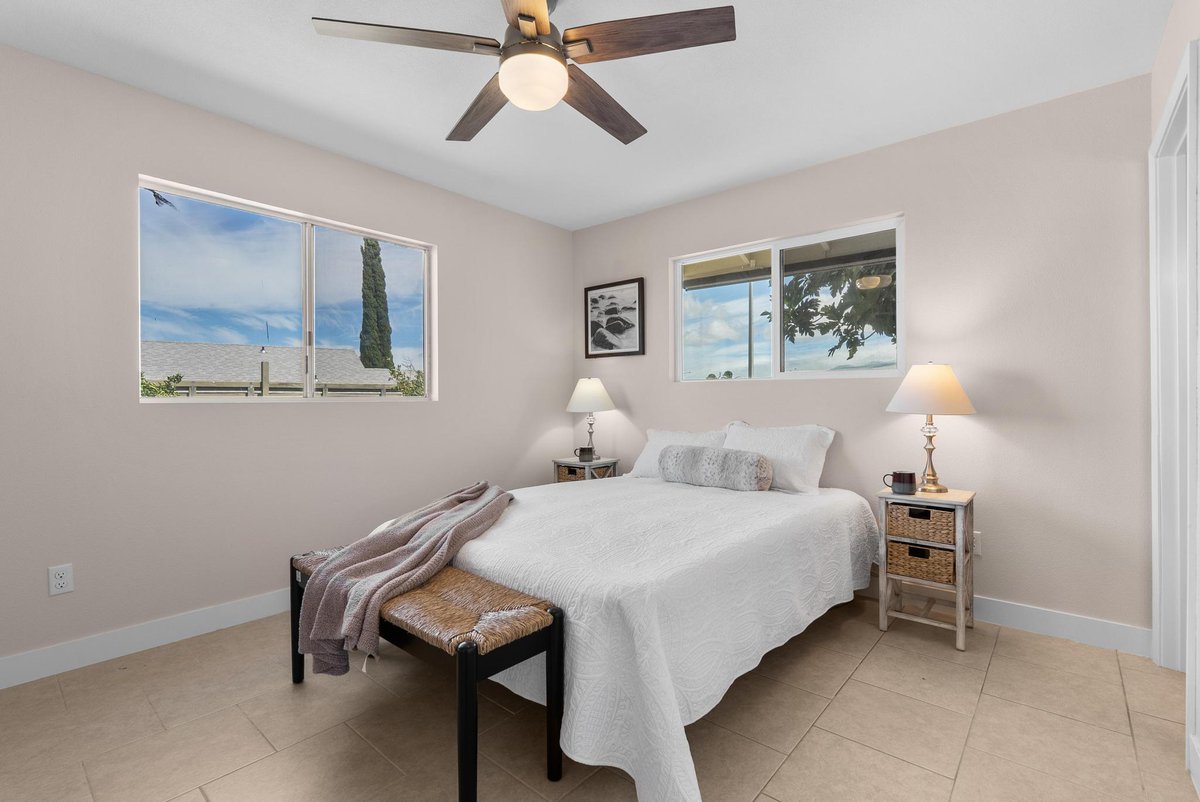 1stIslandRealty's tweet photo. Back on the market through no fault of the sellers.
68-3624 W Makuahine St, Waikoloa, HI 96738

3 Bed | 2 Bath | 1,124 sq ft

See the full listing on our website @ https://t.co/xDESuK3mXt
Or call today for an in-person tour of the home! https://t.co/aDRhNJr9uJ