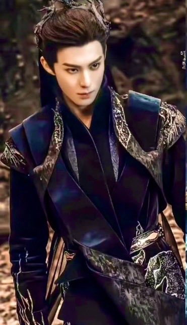 Tabassum101's tweet photo. I saw a poster on Netflix &amp; thought, an Elf King perhaps, very mischievous &amp; quite magical! The one I met, a dark ruler who did away with all fictional chars from my mind palace &amp; I found #WangHedi . How incredibly I love you Moon Supreme…Happy 4th ♥️

#LoveBetweenFairyAndDevil https://t.co/vasJs5ojfO