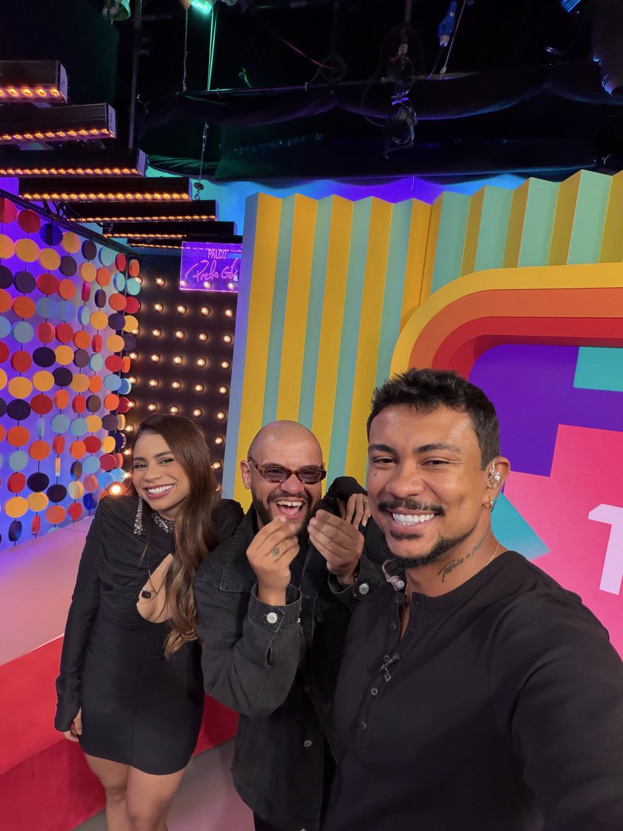 xamaoficial's tweet photo. Ao vivo no tvz 🔥📺 https://t.co/RwoDMLiSQX