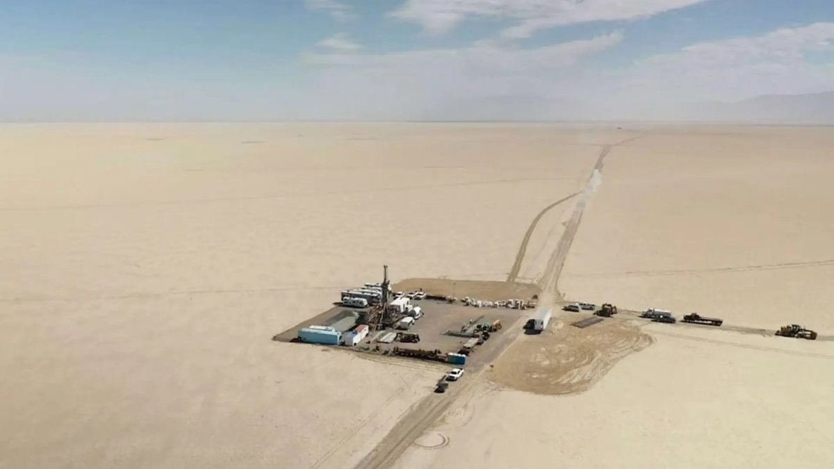 AFpost's tweet photo. Another US deposit of tungsten has been found in the Nevada desert, yielding nearly 1.8M tons.

Follow: @AFpost https://t.co/bFP1dG8ETF