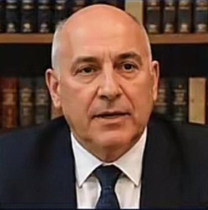 SandraRosana17's tweet photo. Hagopian, recusación ante el Consejo de la Magistratura.  

No era quien para habilitar feria por una causa en la que no tenía jurisdicción, intimarlo, multarlo.  
El hecho fue en 🇮🇹, los pasaportes son 🇮🇹, las nenas son y estaban  🇮🇹. https://t.co/frolH9mJdi