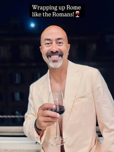beefonweck's tweet photo. When @SalSports hits that red wine that's when he busts out that sport coat with no shirt from what I hear. @Schopptalk @Bulldogwgr https://t.co/LFGhLheg5B