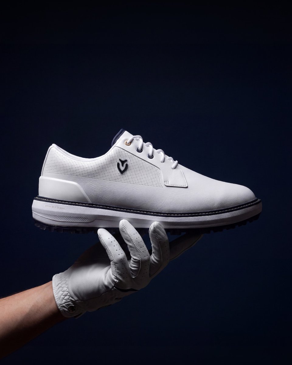 vesselgolf's tweet photo. The VESSEL × PAYNTR Golf Shoe Returns

Now in a new White/Navy colorway + a fresh restock of the clubhouse favorite White/Green. 

Powered by CARBITEX®, built for peak performance.

Limited quantities live on https://t.co/1M507YBmFH. https://t.co/TXlpK9TVtL