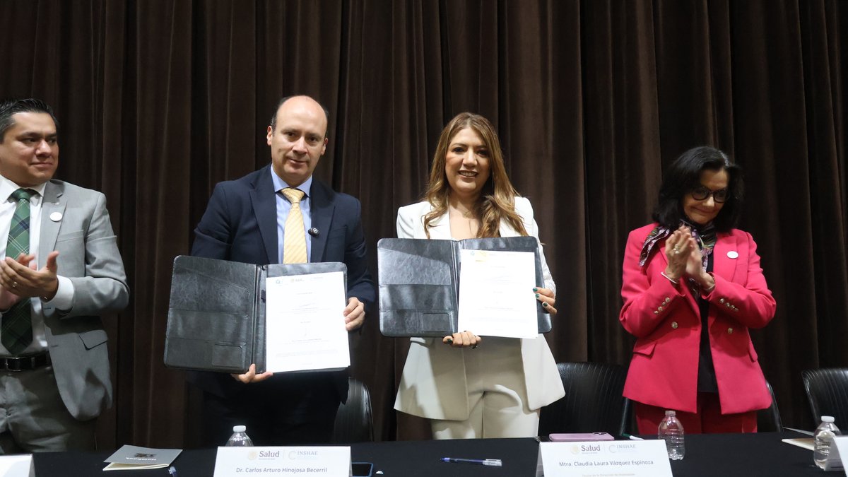 CCINSHAE_mx's tweet photo. Expediente Clínico Electrónico interoperable: un paso clave para una atención más segura y continua.

La firma del convenio interinstitucional sienta bases para compartir información clínica de forma oportuna, reducir duplicidades y mejorar decisiones médicas.

#CCINSHAE #Salud https://t.co/YAj0BBB9jc