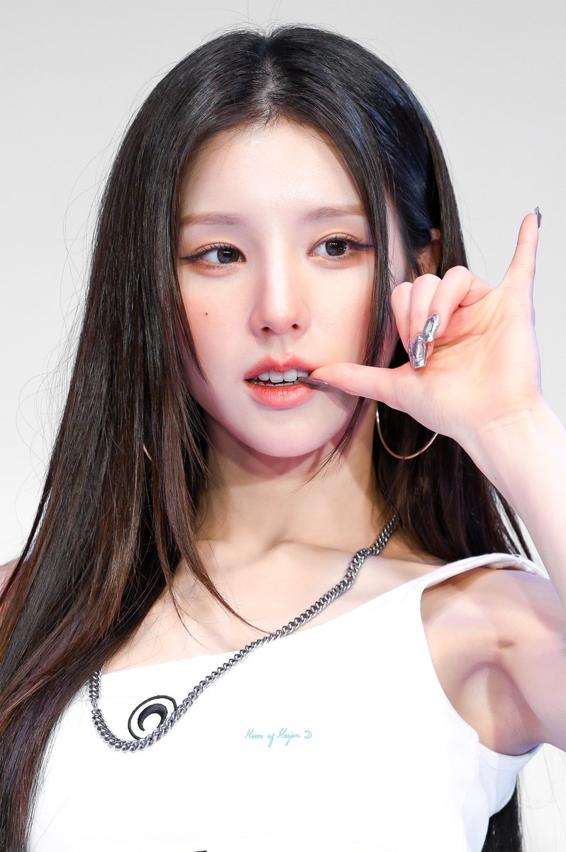 moon_of_heejin's tweet photo. 260804 My Stunner ⊹ ࣪ ˖ ໒꒱

#ARTMS #HeeJin #아르테미스 #희진 
#Hyper_Ego #Born_Stunner #Blue_Blood https://t.co/vYc2fVBvSF