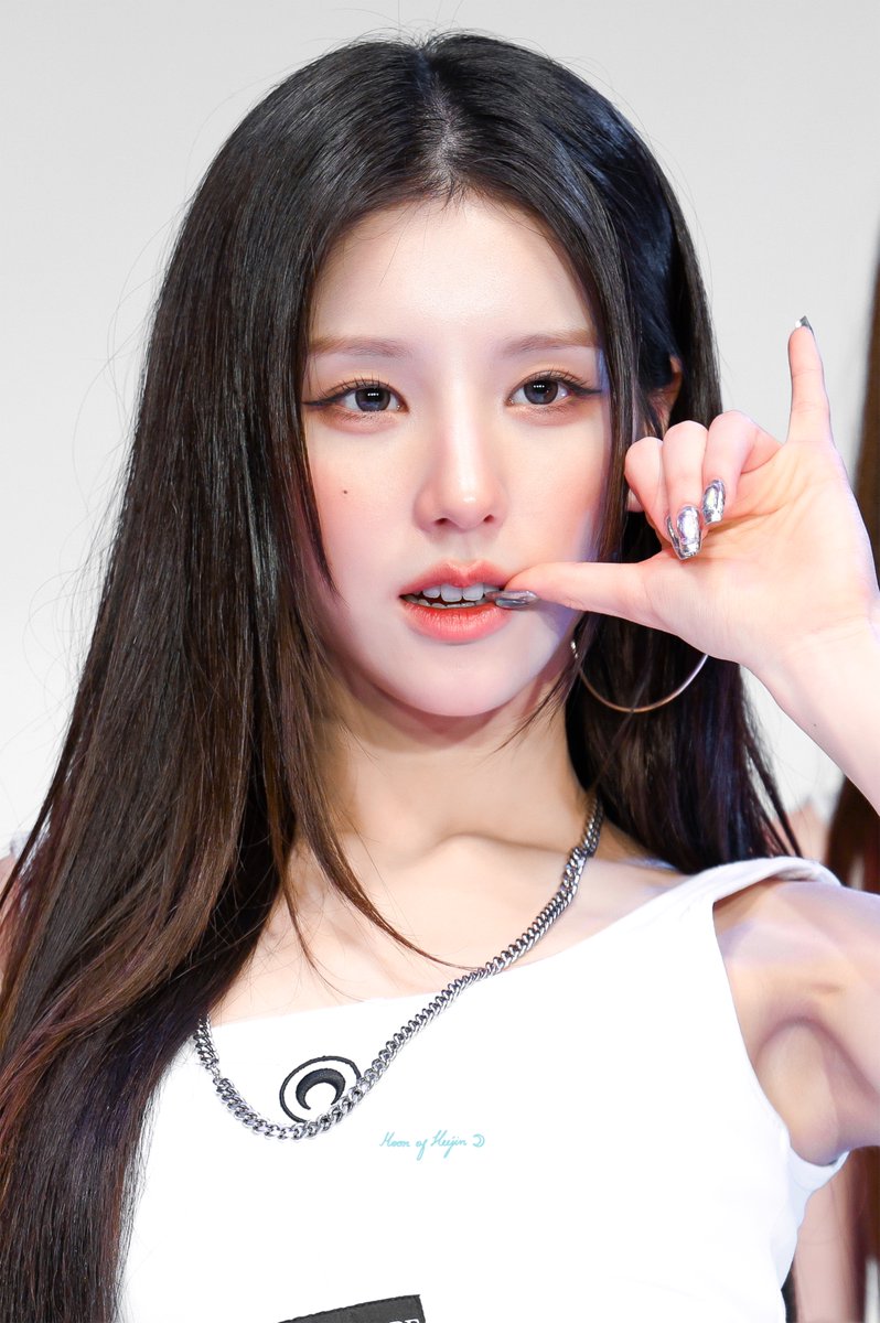 moon_of_heejin's tweet photo. 260804 My Stunner ⊹ ࣪ ˖ ໒꒱

#ARTMS #HeeJin #아르테미스 #희진 
#Hyper_Ego #Born_Stunner #Blue_Blood https://t.co/vYc2fVBvSF