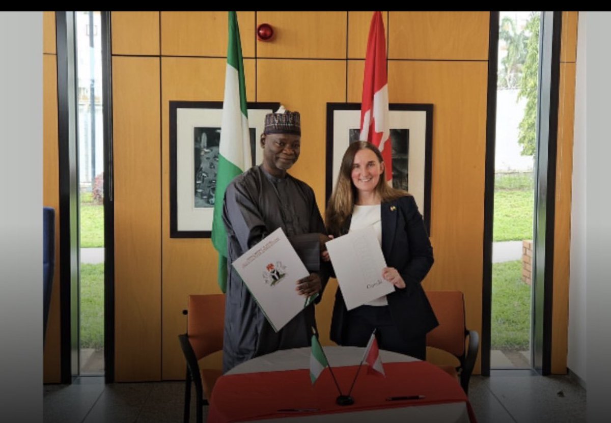NigeriaStories's tweet photo. BREAKING: Nigeria 🇳🇬 and Canada 🇨🇦 Sign Agreement for Direct Flights Between Both Countries https://t.co/8WIfnz0l6f