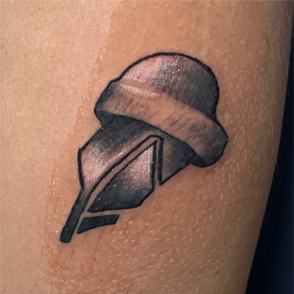 Wizzird's tweet photo. NFTs were never dead

Innovation and the tech did 

It’s wild seeing how far conviction goes in NFTs 

Degens literally tattooed a project’s logo on themselves just to get WL 

Which one hits harder 

Wifhat                     Or                         Mancer https://t.co/9Bn4wKy4i7