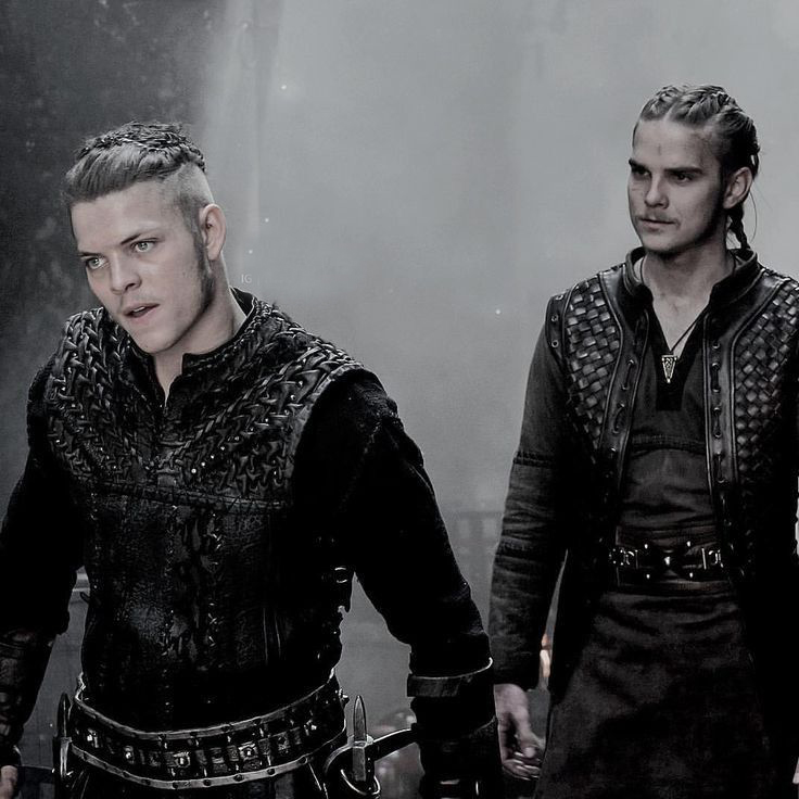 FEARTHEBONELESS's tweet photo. ᅠᅠᅠ
𝗦𝗘 𝗕𝗨𝗦𝗖𝗔: 𝗛𝗩𝗜𝗧𝗦𝗘𝗥𝗞 - SERIE VIKINGS.

ﾐ ⚠️Dinámica dead dove y de manipulación emocional siguiendo el canon de la serie. ⚠️

ﾐ Ofrezco tramas nuevas y eventos dramáticos que se pueden mezclar con el universo de hotd + vikingos. 

ﾐ rt?? ✩
ᅠᅠᅠ https://t.co/Eeu78SXnzb