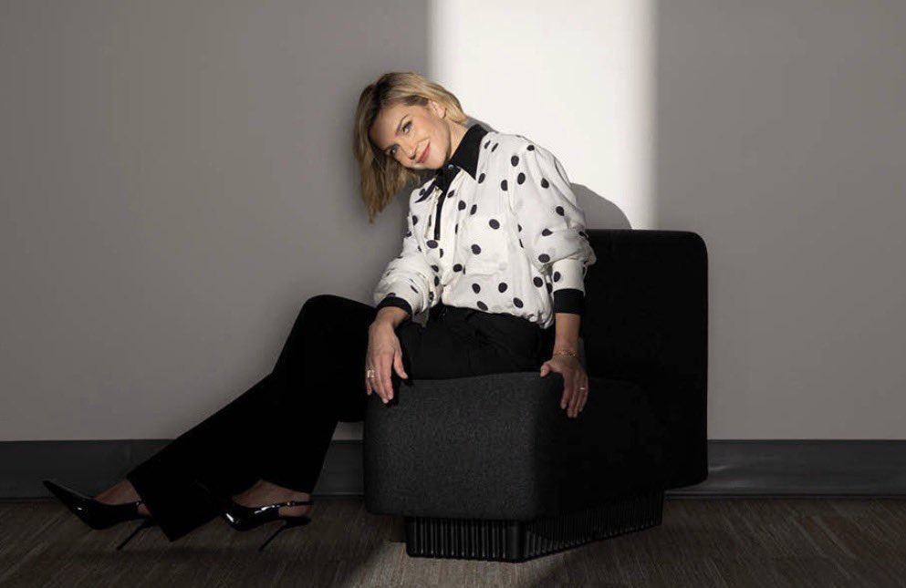 thelydiatar's tweet photo. just overdosed on rhea seehorn cocaine https://t.co/7TO3hWCpCx