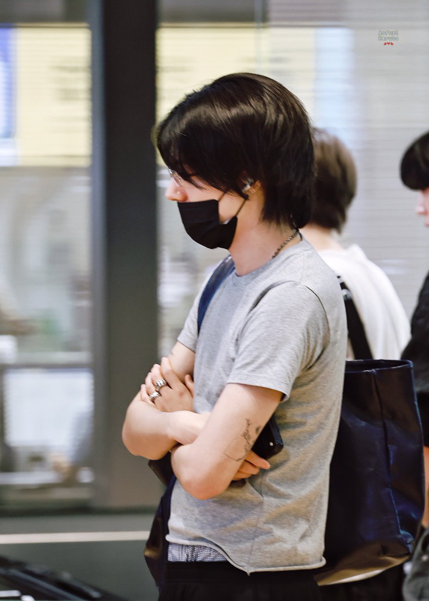 AOFUZI_HARUTO's tweet photo. 260807 ICN🛫 

정말 열심히 일하네！

#하루토 #HARUTO   #ハルト #渡辺温斗
#TREASURE   #트레저 https://t.co/bOc33QiVrg