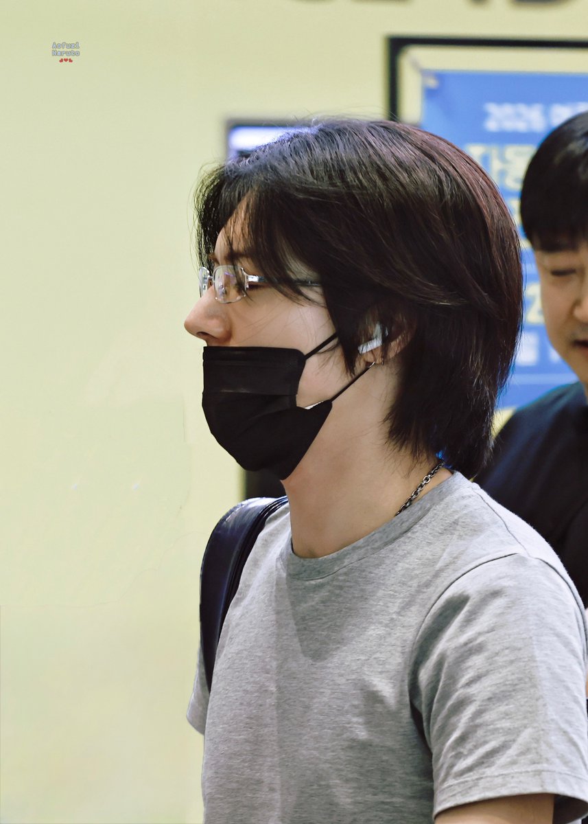 AOFUZI_HARUTO's tweet photo. 260807 ICN🛫 

정말 열심히 일하네！

#하루토 #HARUTO   #ハルト #渡辺温斗
#TREASURE   #트레저 https://t.co/bOc33QiVrg
