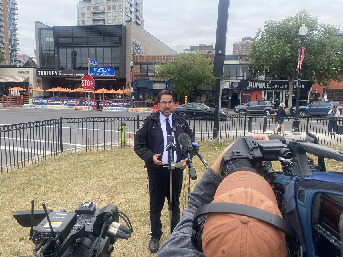 AdamMacVicar's tweet photo. NEW: City of Calgary in partnership with the Calgary Police Service is launching an enforcement initiative along 17 Ave to crackdown on noisy vehicles throughout the month of August. They’re focused Thursday-Saturday evenings. https://t.co/7OprLYo0fk