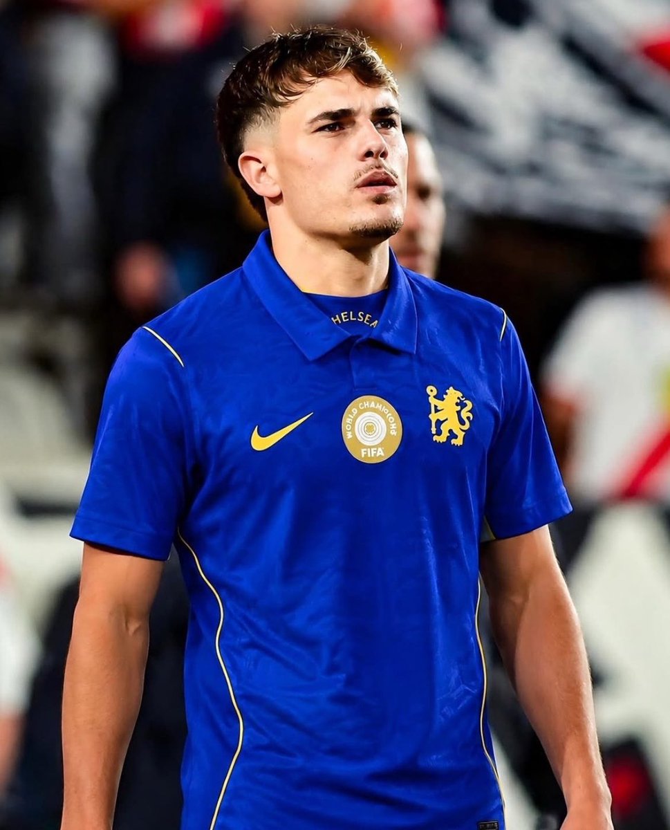 Tunnykvng's tweet photo. Chelsea went to La Liga, dropped €19m on the table and walked away with Pep Chavarria, their best left back.

When you’re big, you’re big 💙 https://t.co/pIt8Ia3Ddh