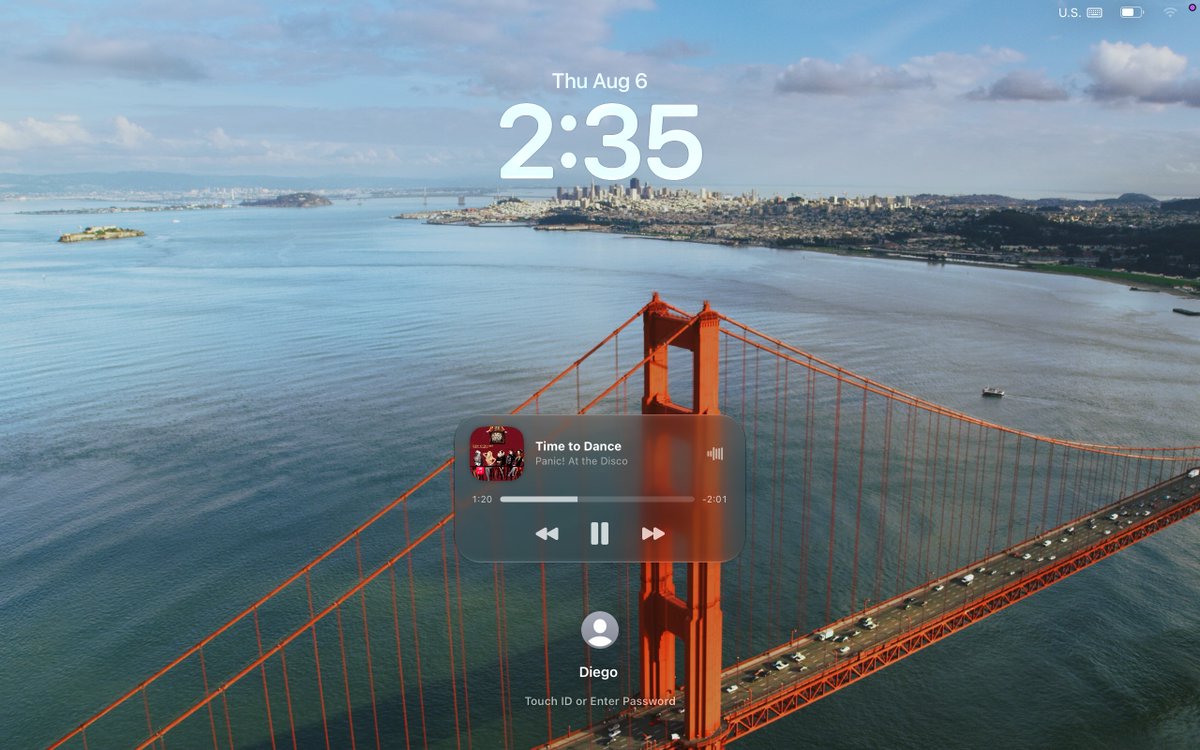1000kilobytes's tweet photo. HOW is this app even using the lock screen https://t.co/Jj8VYxaRgF