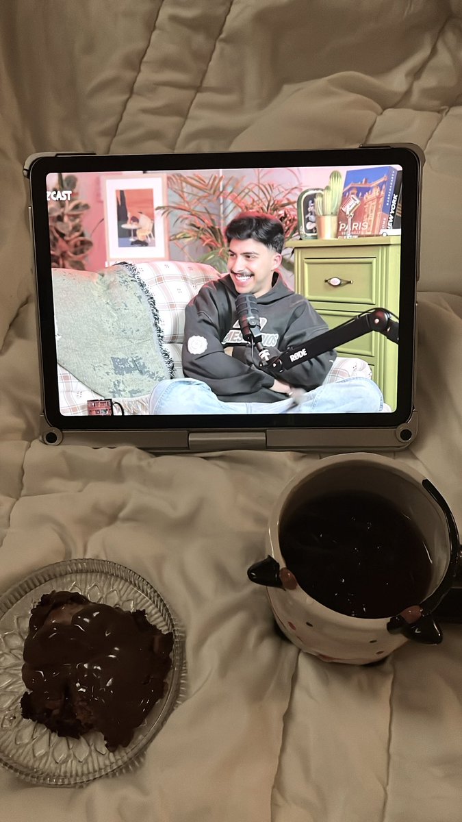 bubo_ooooo's tweet photo. Watching him always makes me smile🥹🤍 https://t.co/TR7BBrOpIy
