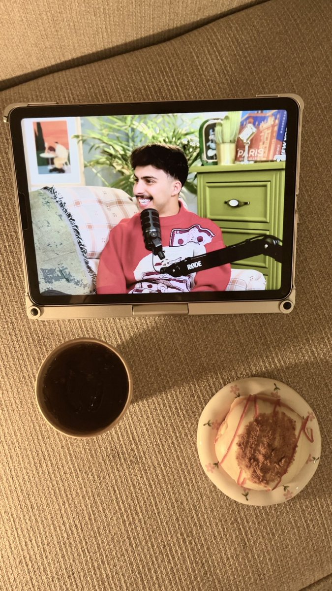 bubo_ooooo's tweet photo. Watching him always makes me smile🥹🤍 https://t.co/TR7BBrOpIy
