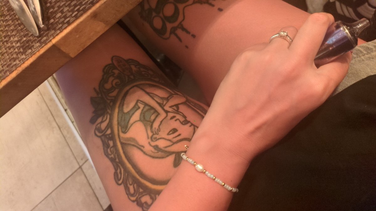 elodiednb's tweet photo. Bronzage https://t.co/GPlzKsO9Yh
